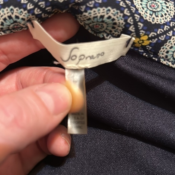 Soprano scarf style skirt - Picture 3 of 6